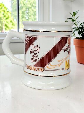 MAILPOUCH Tobacco Franklin Mint Corner Store Porcelain Mug Collection Cup